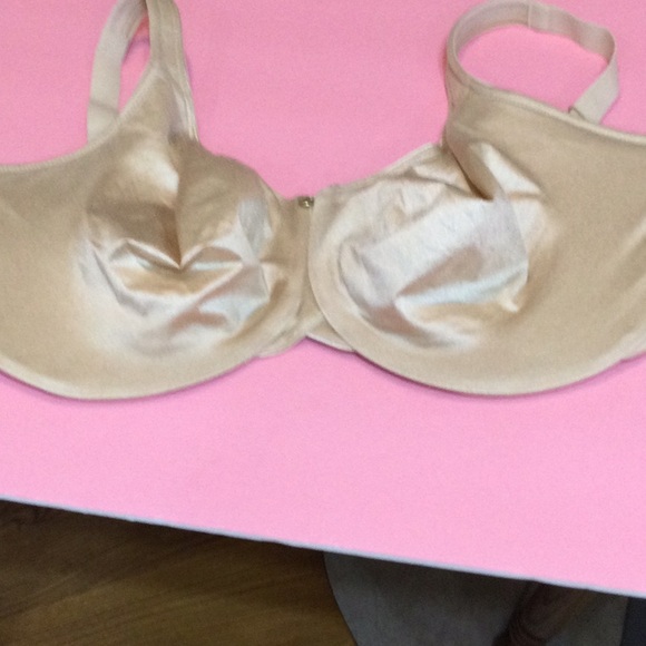 Lilyette Beige underwire bra no padding stretchable cup. - Picture 2 of 4